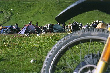 Zeltplatzimpressionen am Rifugio Scarfioti
