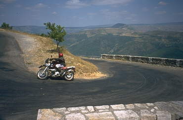 Straße von Florac auf die Causse Méjean